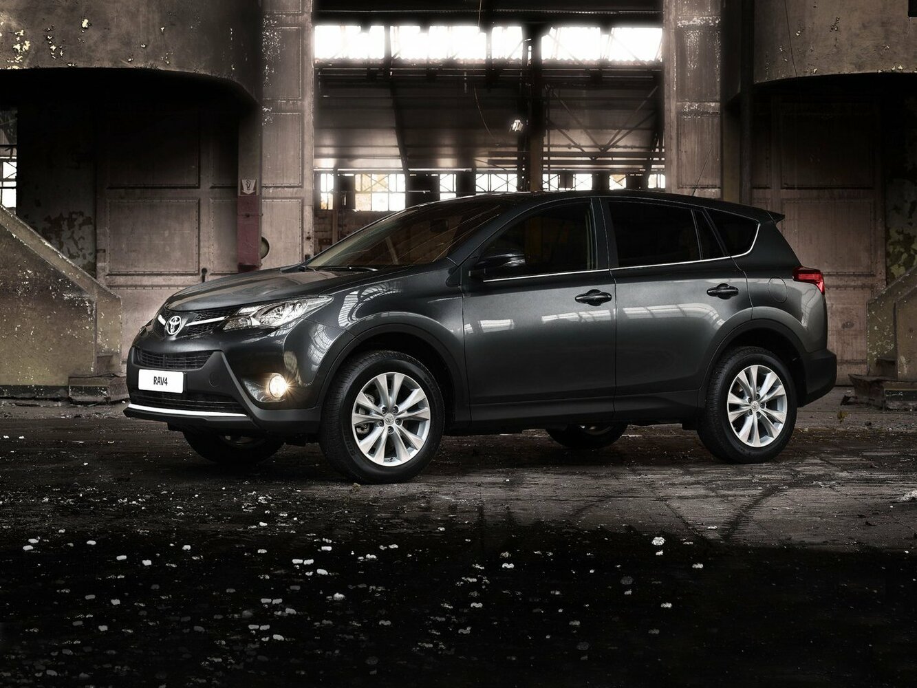 Toyota RAV4 2013 2.5L AT Luxury