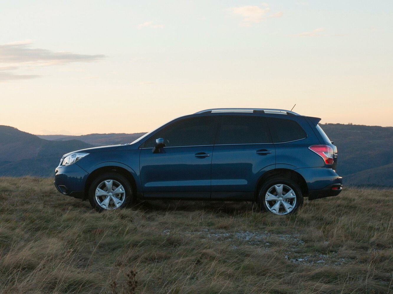 Subaru Forester 2.0i−L