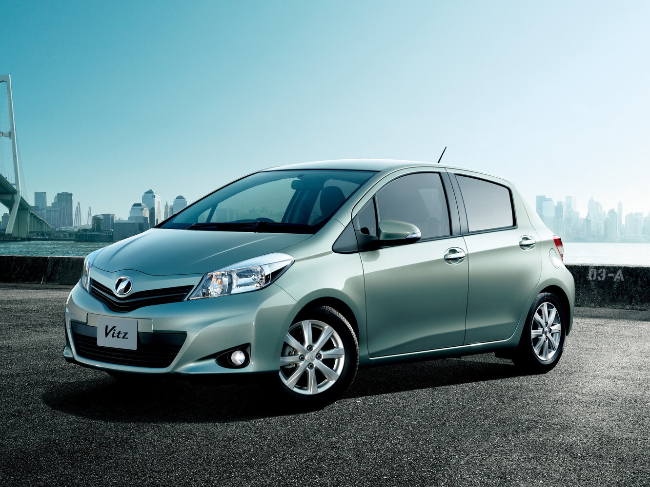Toyota Vitz F