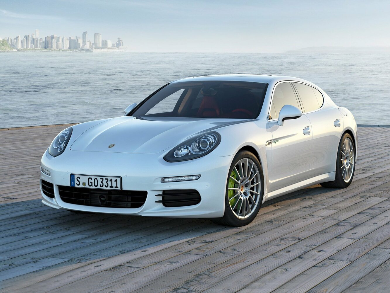 Porsche Panamera 2013 Panamera 4 Platinum Edition 3.6L
