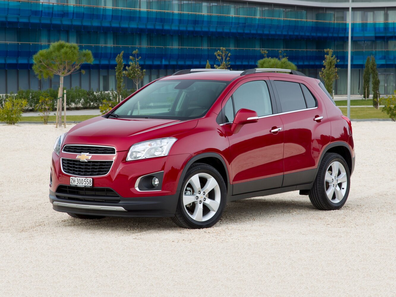 Chevrolet Tracker III (2013–2017) · 1.8 AT (141 л.с.) 4WD