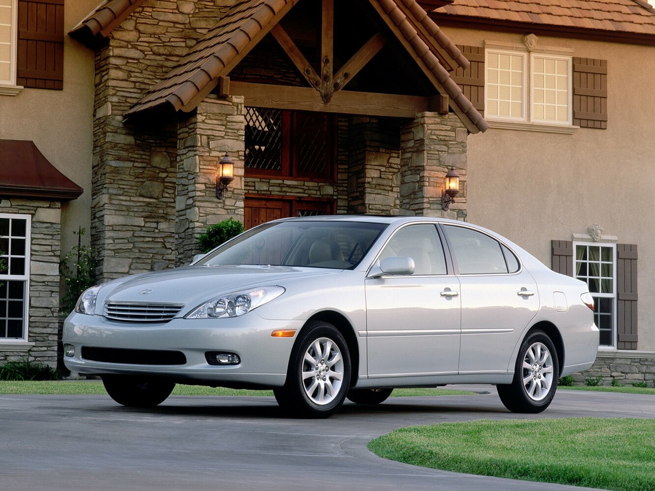 Lexus ES IV (2001–2003) · 300 3.0 AT (232 л.с.)