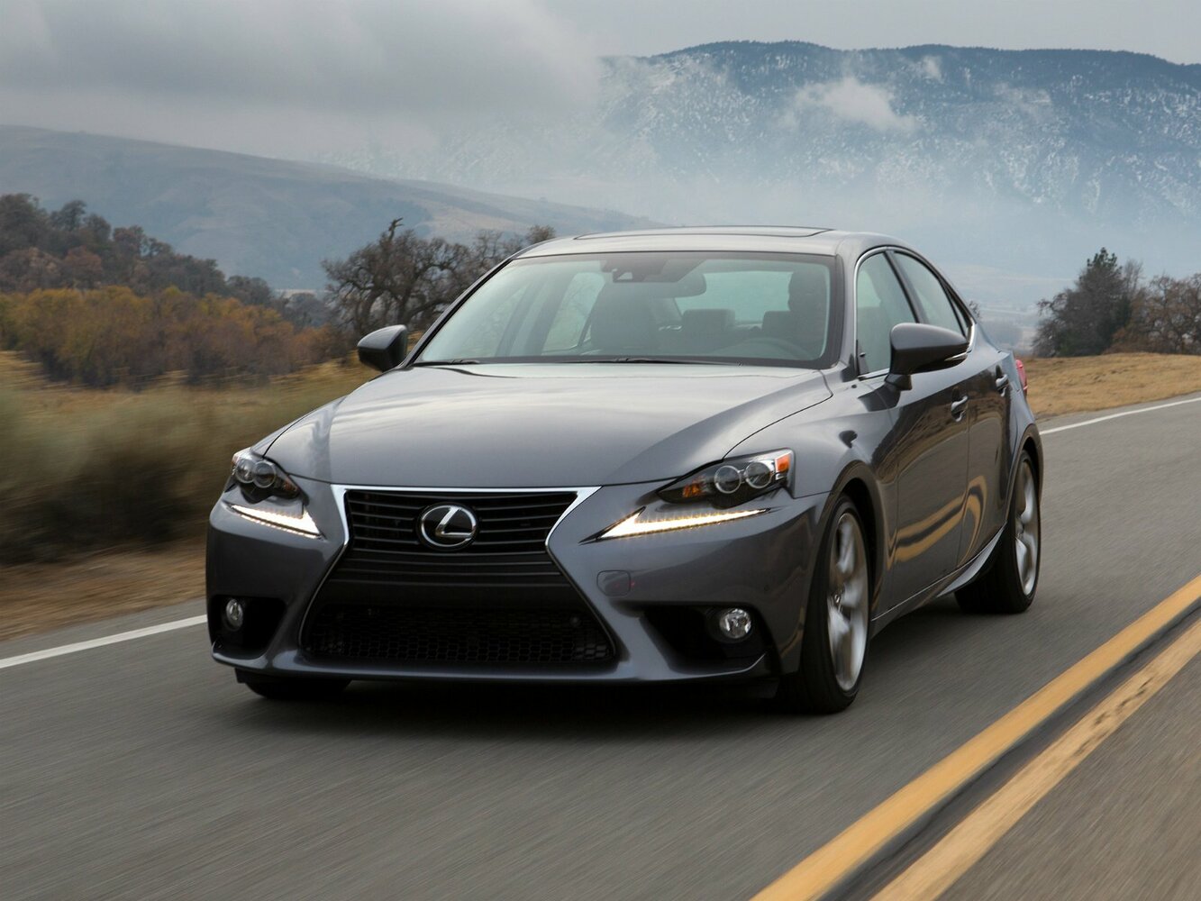 Lexus IS III (2013–2016) · 250 2.5 AT (208 л.с.)
