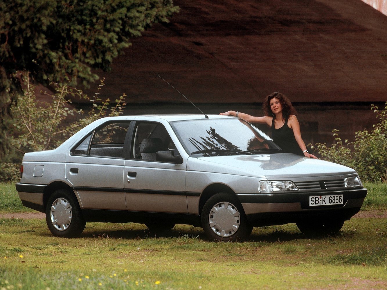 Peugeot 405 (1987–2014) · 1.6 AT (90 л.с.)