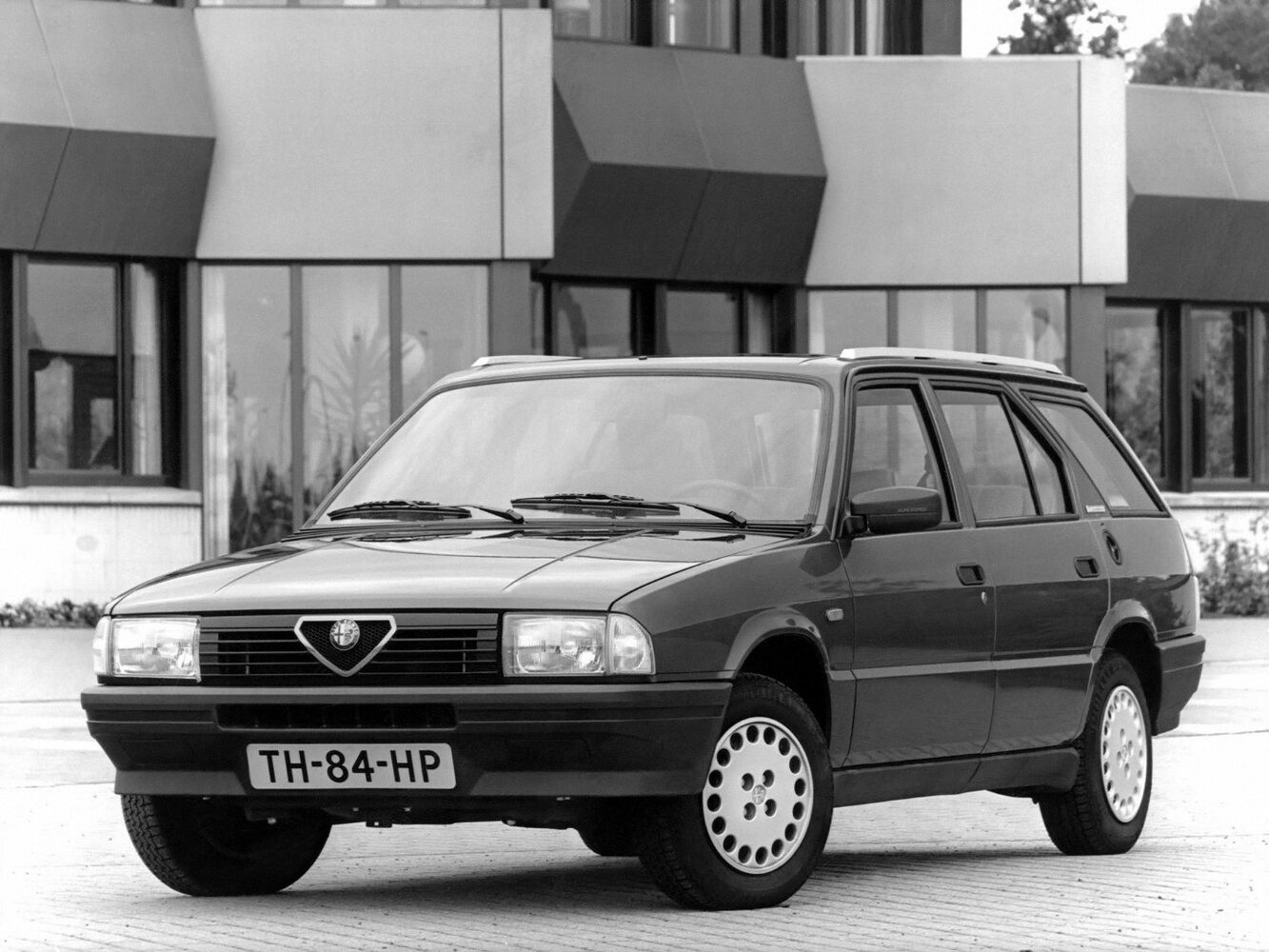 Alfa Romeo 33 I Рестайлинг (1986–1989) · 1.5 MT (102 л.с.)