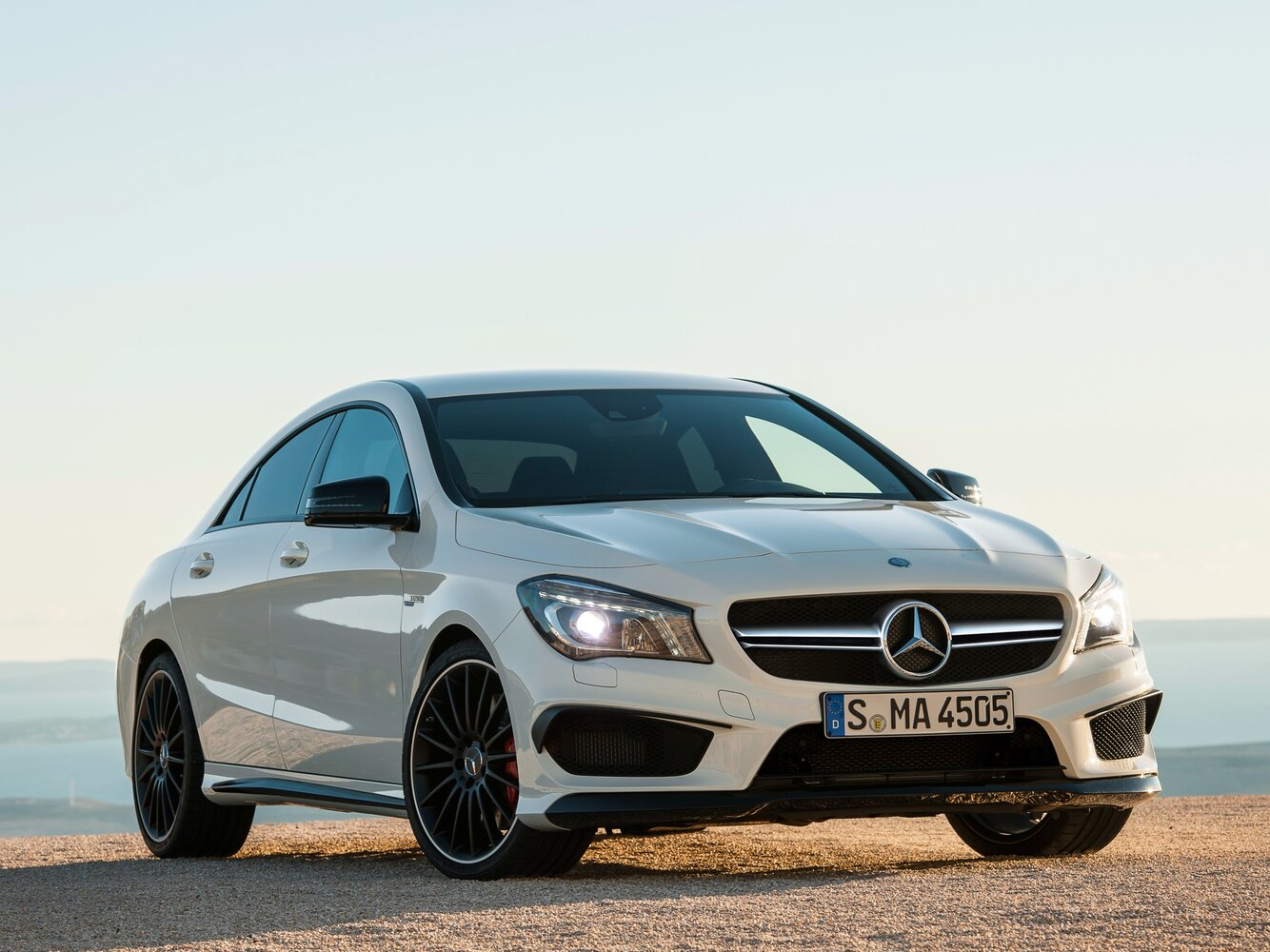 45 AMG 2.0 AMT (360 л.с.) 4WD