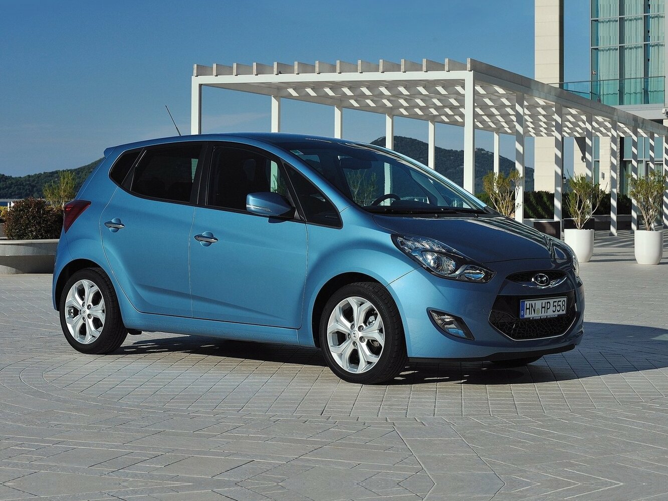 Hyundai ix20 I (2010–2015) · 1.6 AT (125 л.с.)