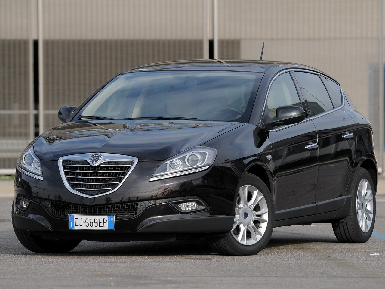 Lancia Delta III (844) Рестайлинг (2011–2014) · 1.7 AT (200 л.с.)