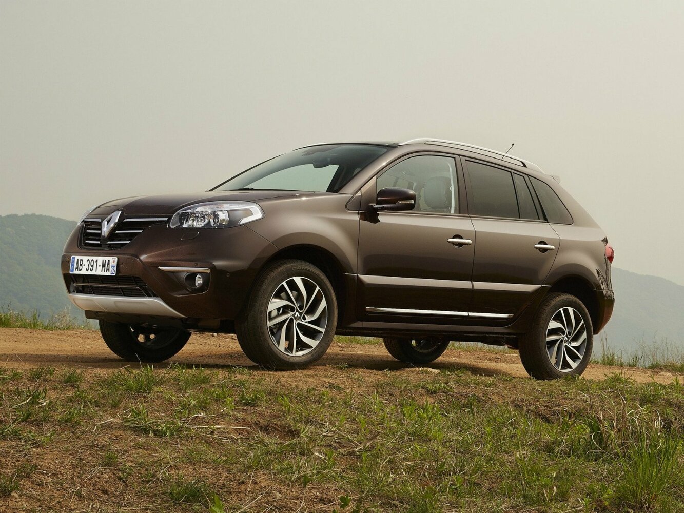 Renault Koleos I Рестайлинг 2 (2013–2016) · 2.5 MT (171 л.с.) 4WD
