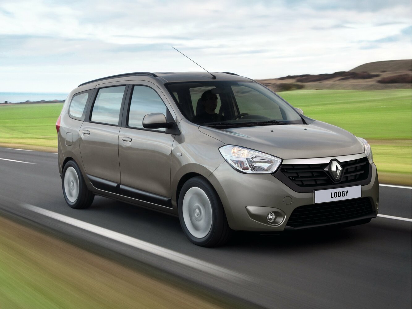 Renault Lodgy (2012–2022) · 1.5d MT (85 л.с.)