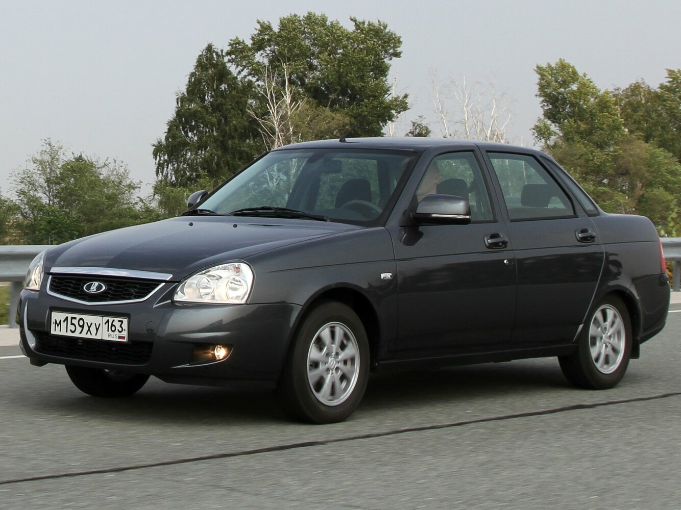 Lada (ВАЗ) Priora I Рестайлинг (2013–2018) · 1.6 AMT (106 л.с.)