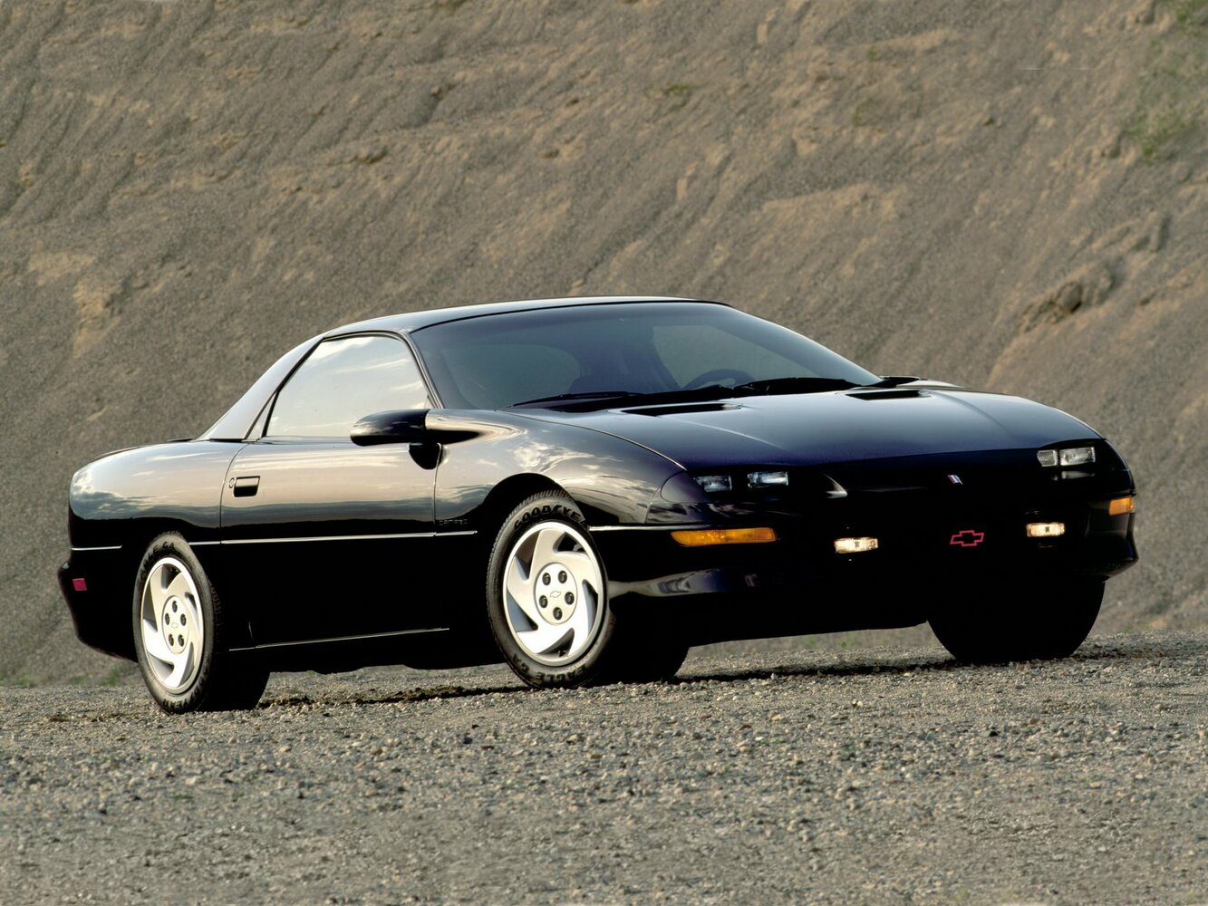 Chevrolet Camaro IV (1992–1998) · 5.7 MT (289 л.с.)