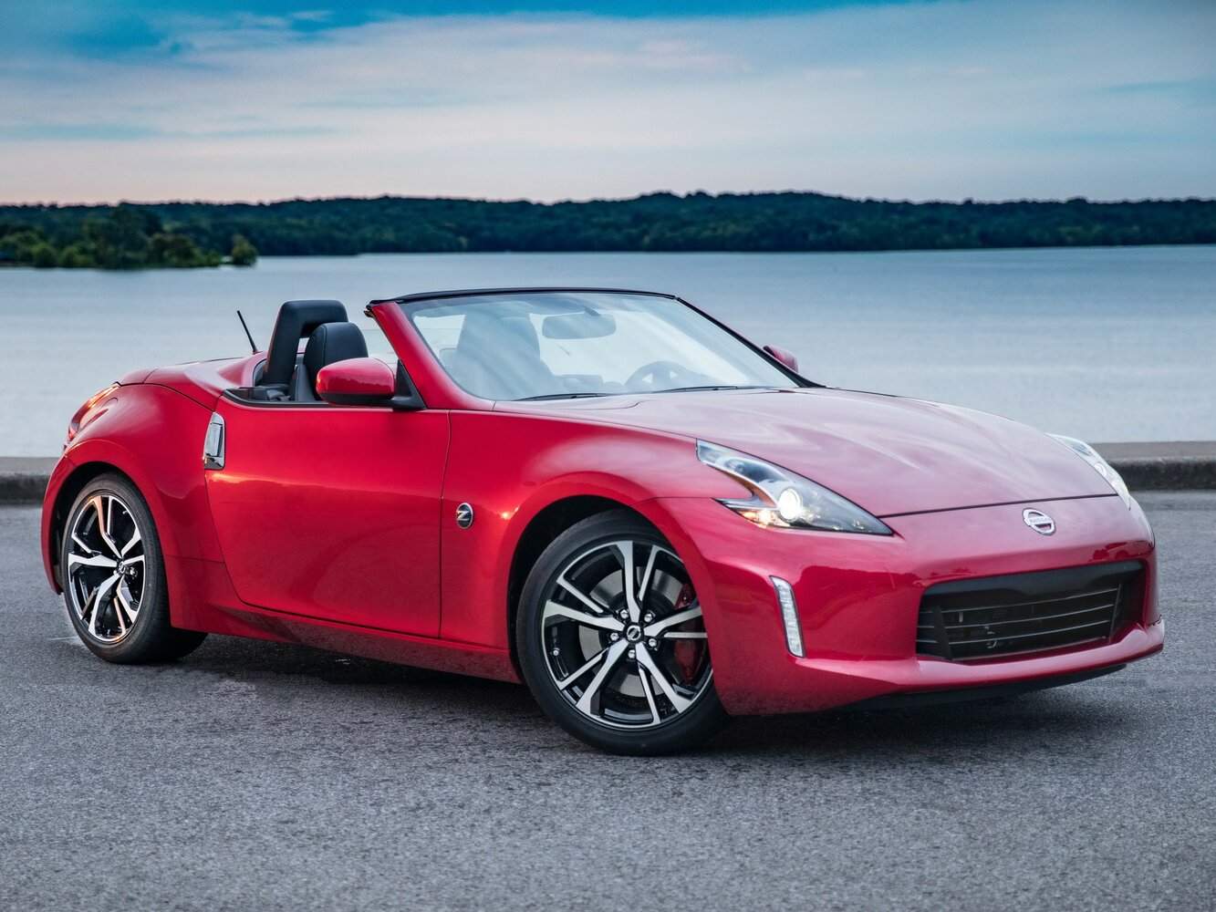 Nissan 370Z I Рестайлинг (2012–2020) · 3.7 AT (331 л.с.)