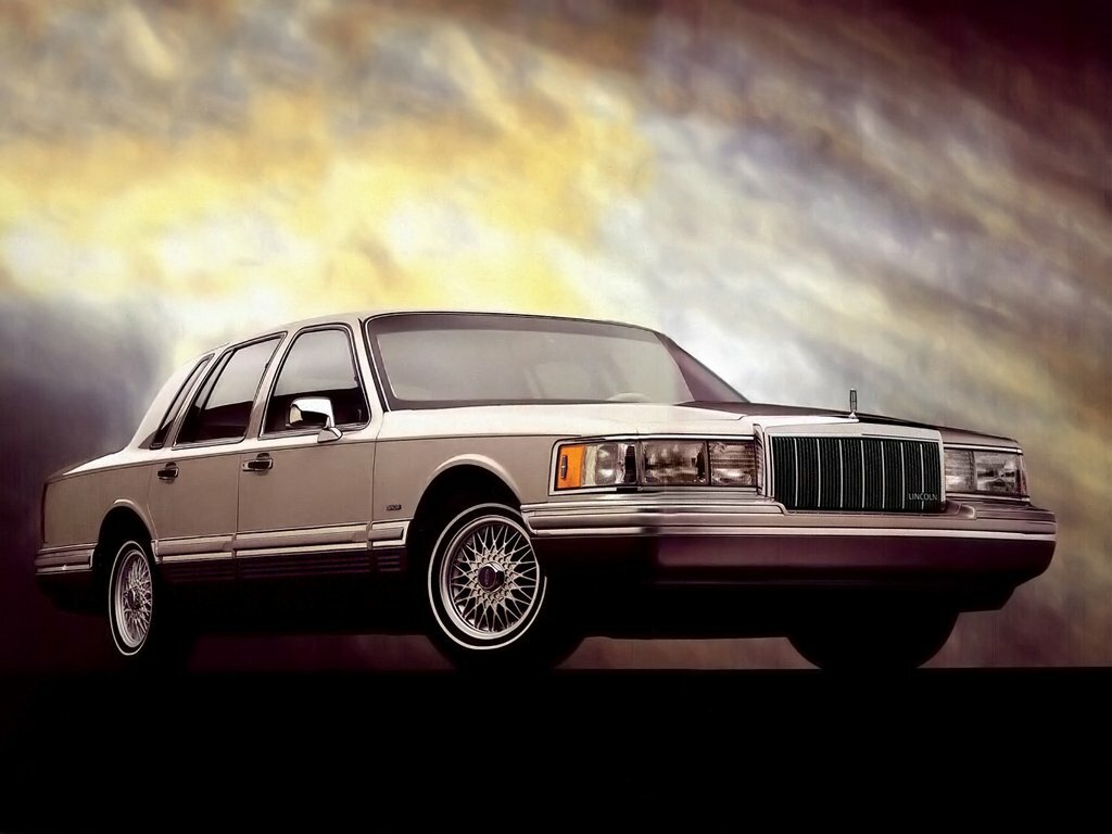 Lincoln Town Car II (1989–1997) · 4.6 AT (213 л.с.)