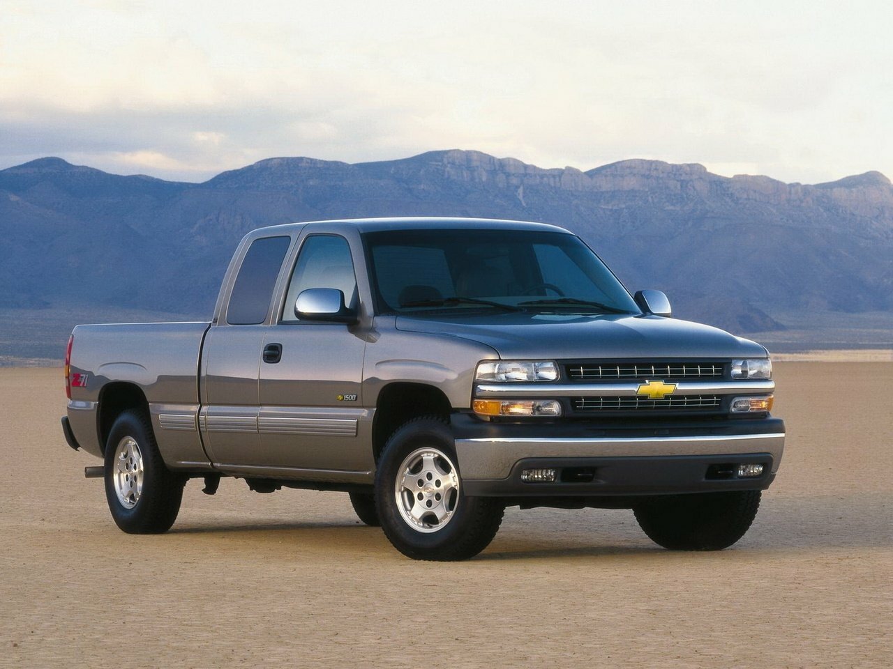 Chevrolet Silverado I (GMT800) (1998–2003) · 5.3 AT (285 л.с.) 4WD