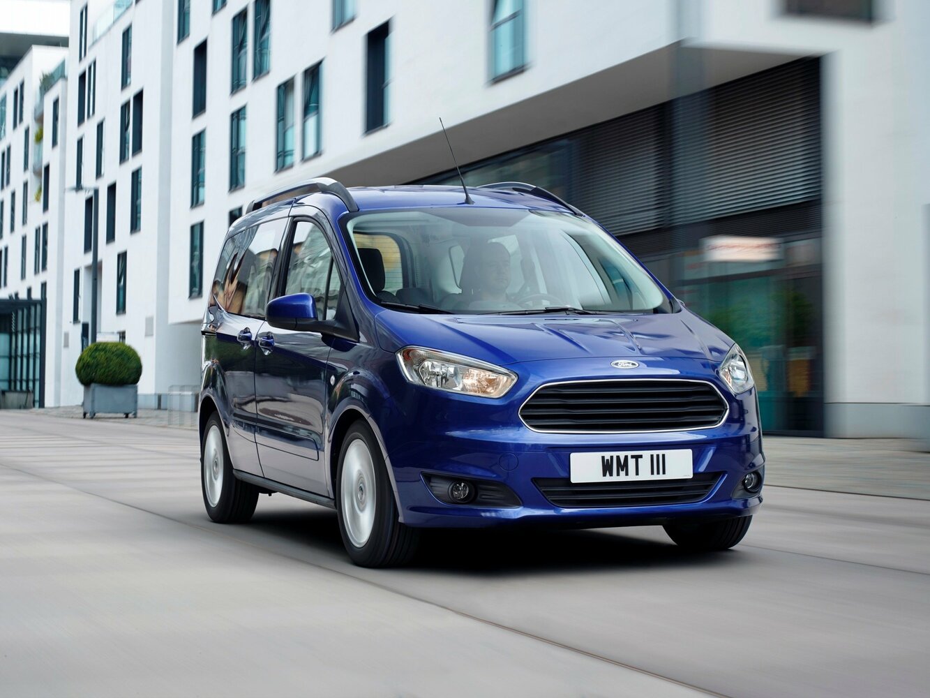 Ford Tourneo Courier I (2014–2018) · 1.6d MT (95 л.с.)