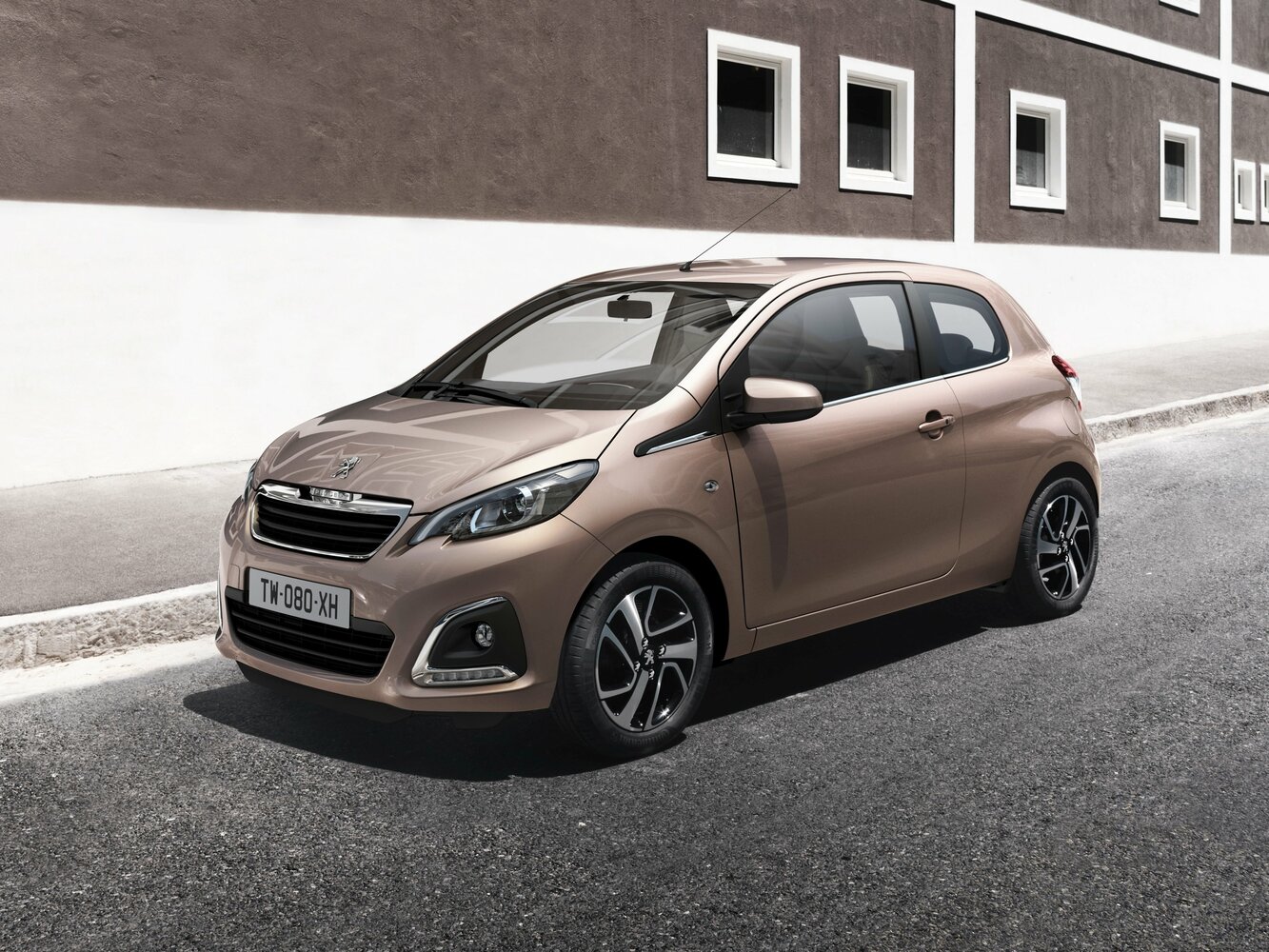 Peugeot 108 (2014–2021) · 1.0 MT (69 л.с.)