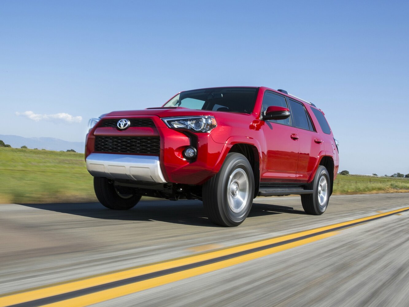 Toyota 4Runner V Рестайлинг (2013–2024) · 4.0 AT (273 л.с.) 4WD