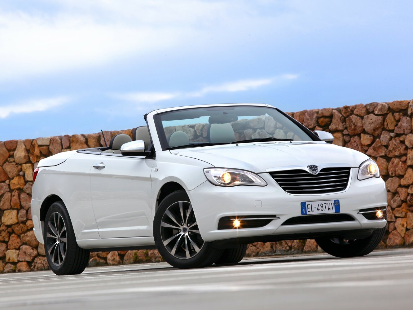 Lancia Flavia I (2012–2014) · 2.4 AT (170 л.с.)