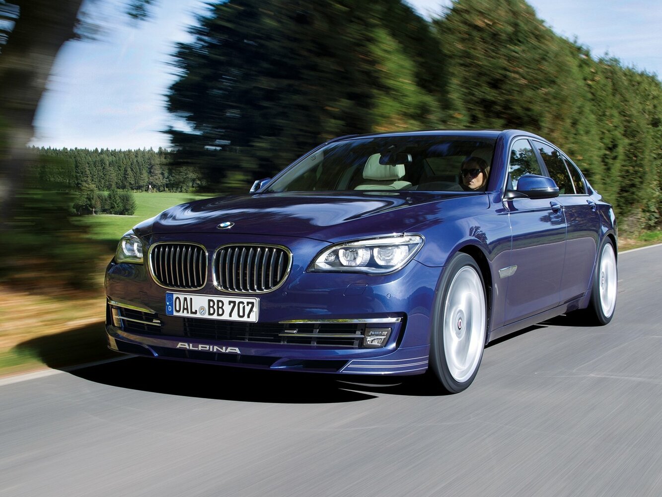 Alpina B7 F01/F02 Рестайлинг (2013–2016) · 4.4 AT (540 л.с.)