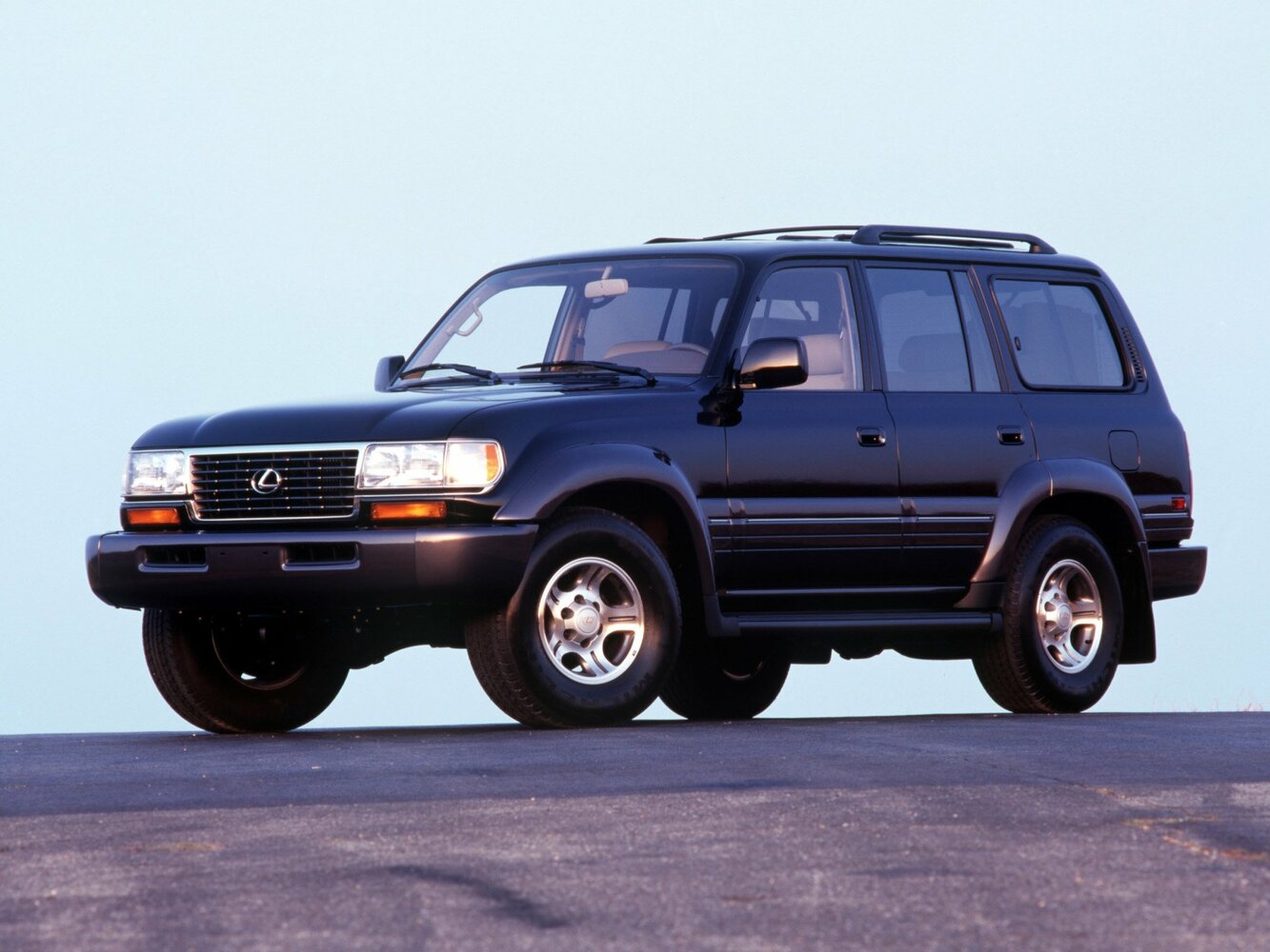 Lexus LX I (1995–1997) · 450 4.5 AT (212 л.с.) 4WD