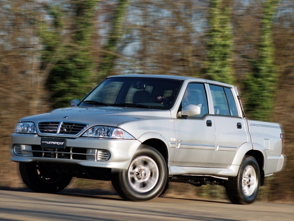 Sports 2.3d MT (101 л.с.) 4WD