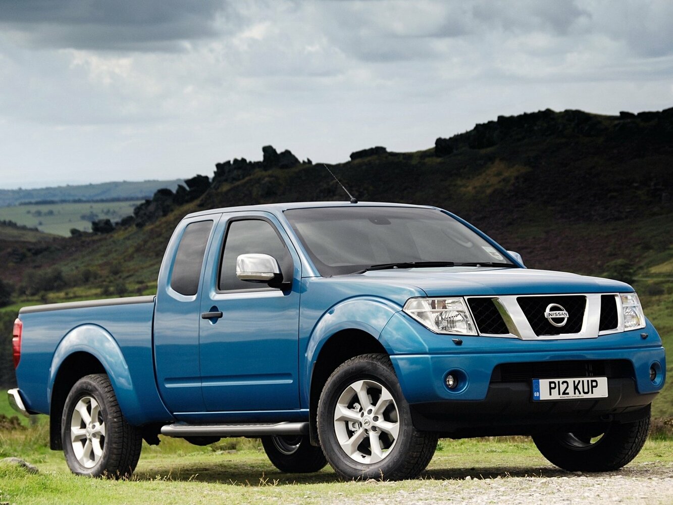 Nissan Navara (Frontier) III (D40) (2004–2010) · 4.0 AT (265 л.с.) 4WD