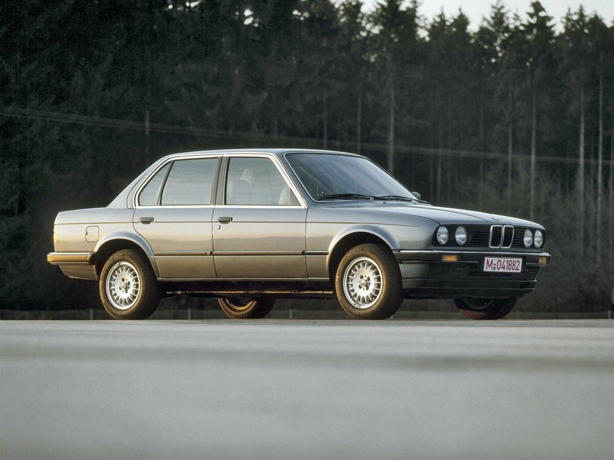 Alpina B6 E30 (1984–1990) · 2.8 MT (210 л.с.)