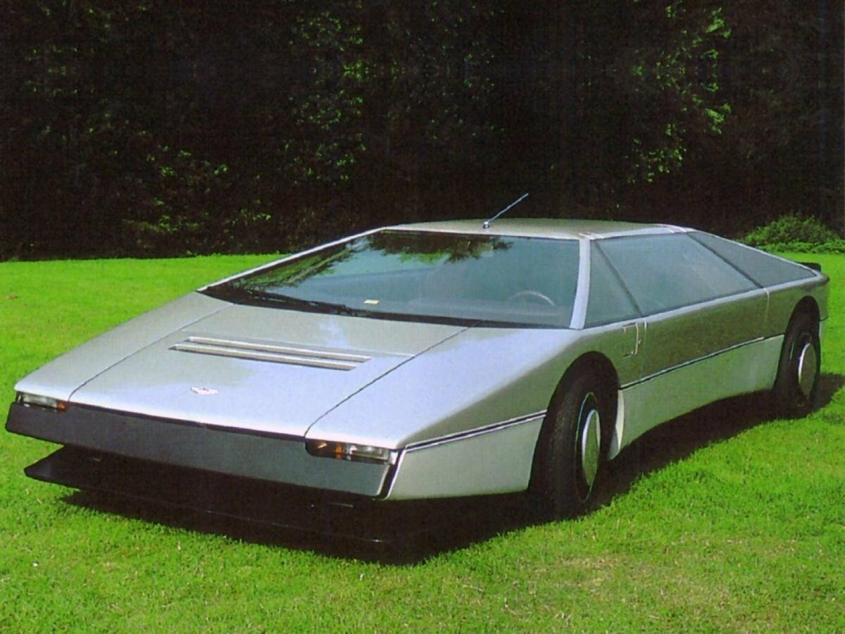 Aston Martin Bulldog (1980–1982) · 5.3 MT (700 л.с.)