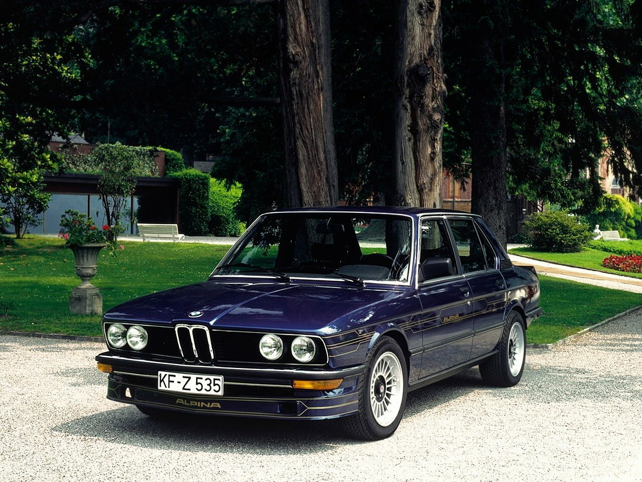 Alpina B7 E12 (1978–1982) · 3.0 MT (300 л.с.)