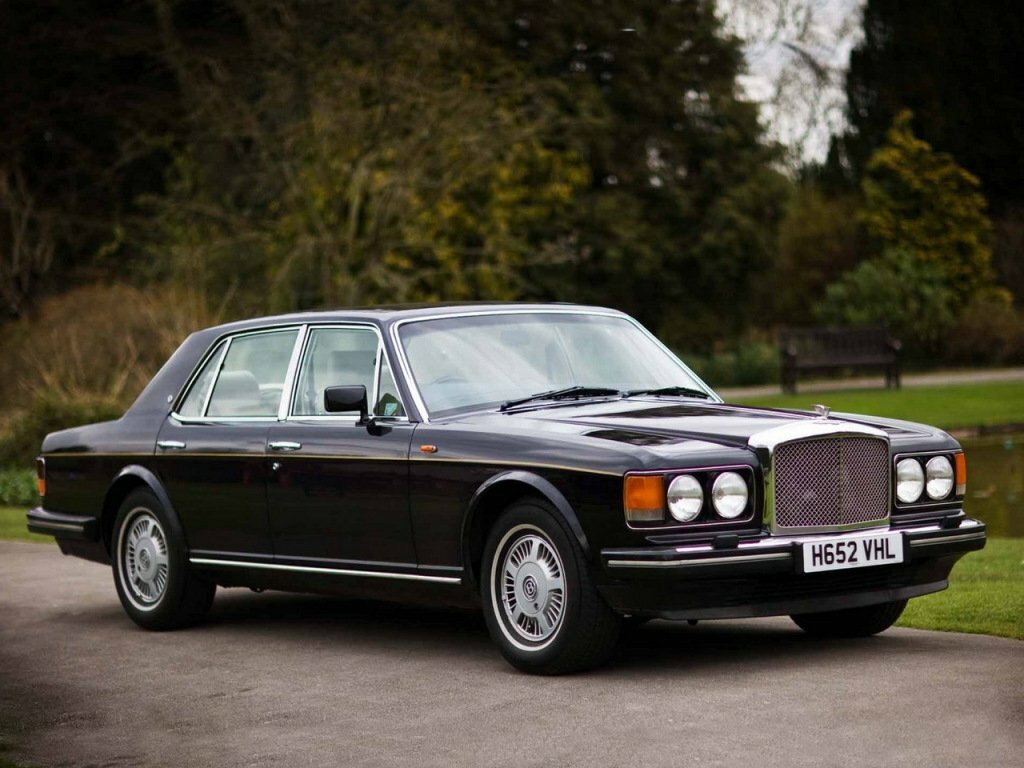 Bentley Eight (1984–1992) · 6.8 AT (208 л.с.)
