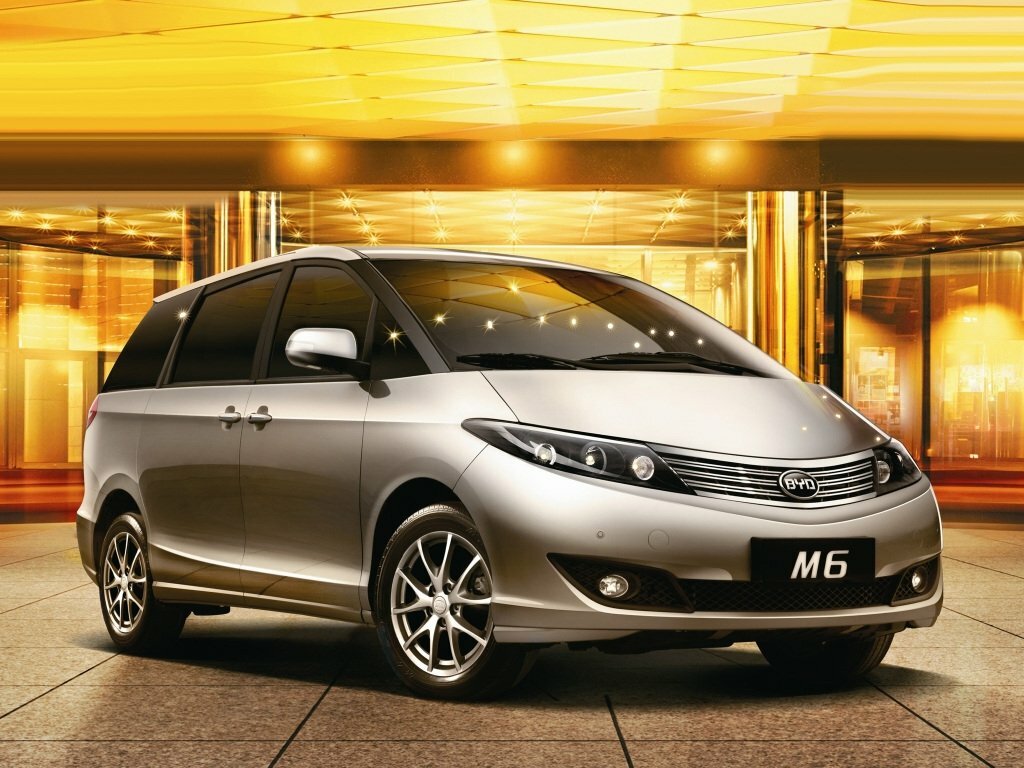 BYD M6 (2010–2015) · 2.0 AT (140 л.с.)