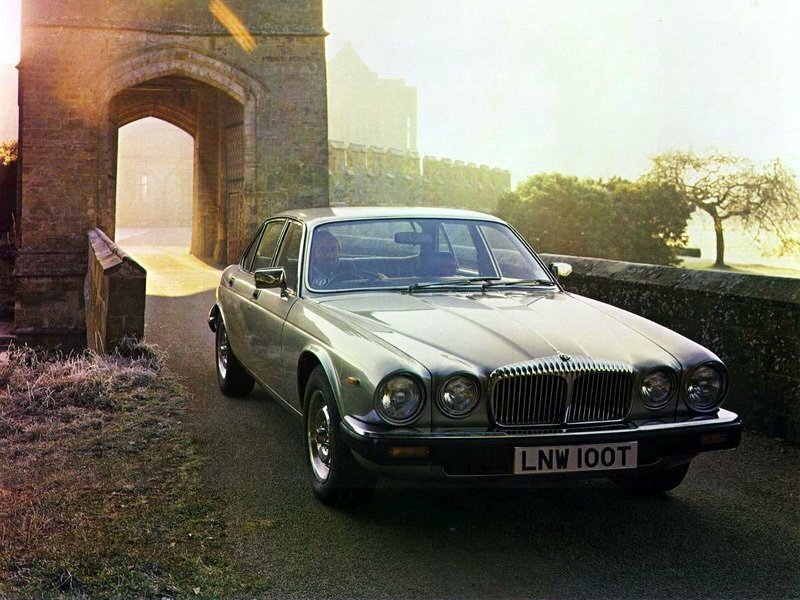Daimler Sovereign (XJ6) (1969–1993) · 4.2 AT (169 л.с.)