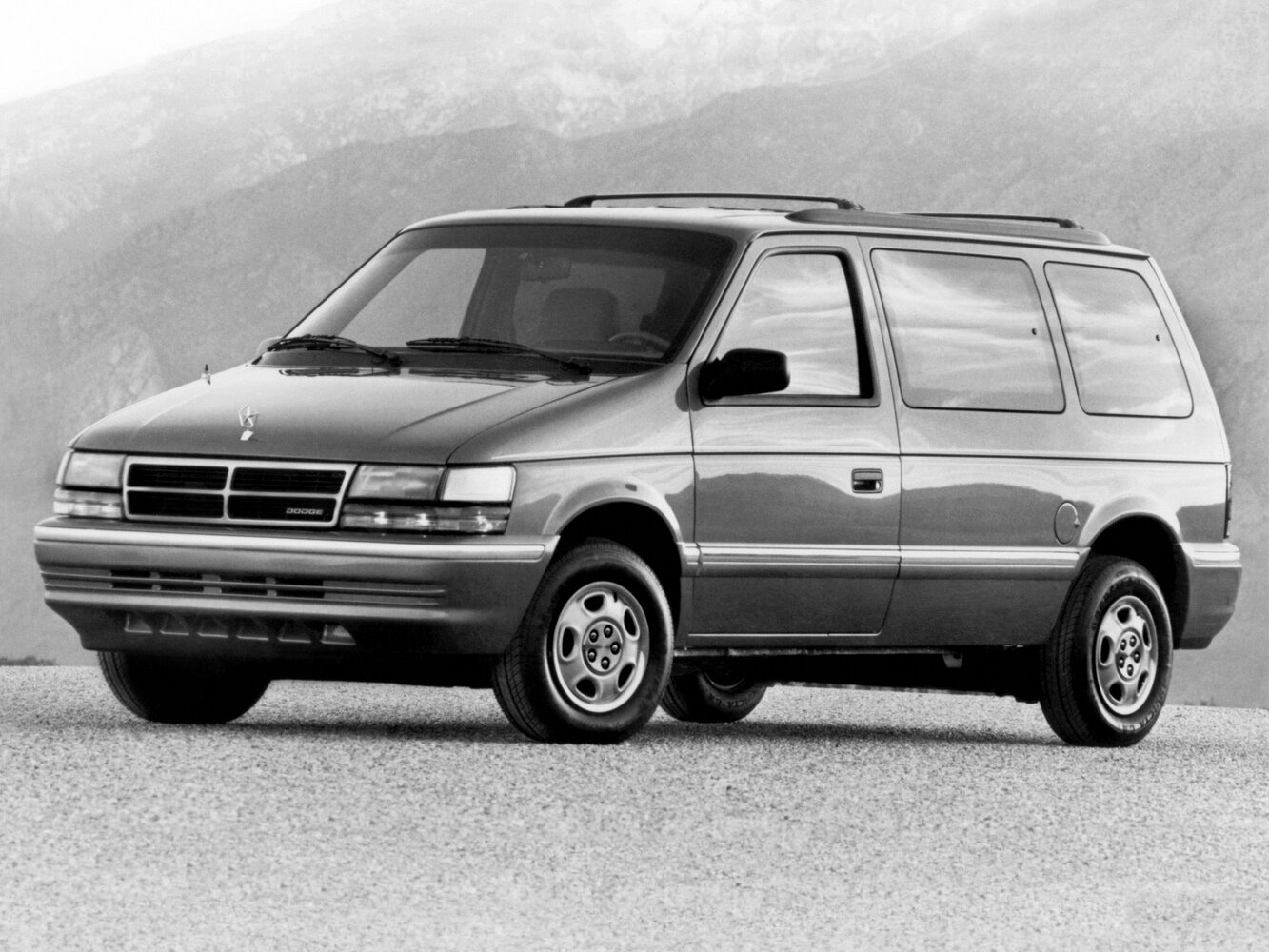 Dodge Caravan II (1990–1995) · 2.5 AT (102 л.с.)