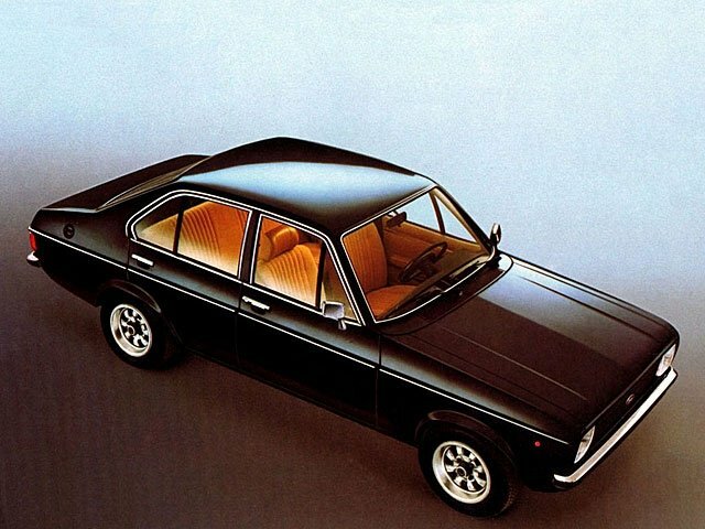 Ford Escort II (1973–1981) · RS 2.0 MT (110 л.с.)