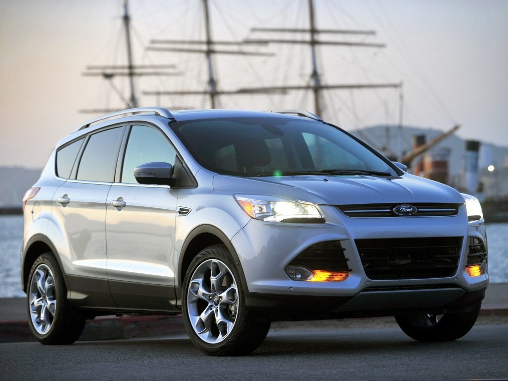 Ford Escape III (2012–2015) · 2.0 AT (240 л.с.) 4WD