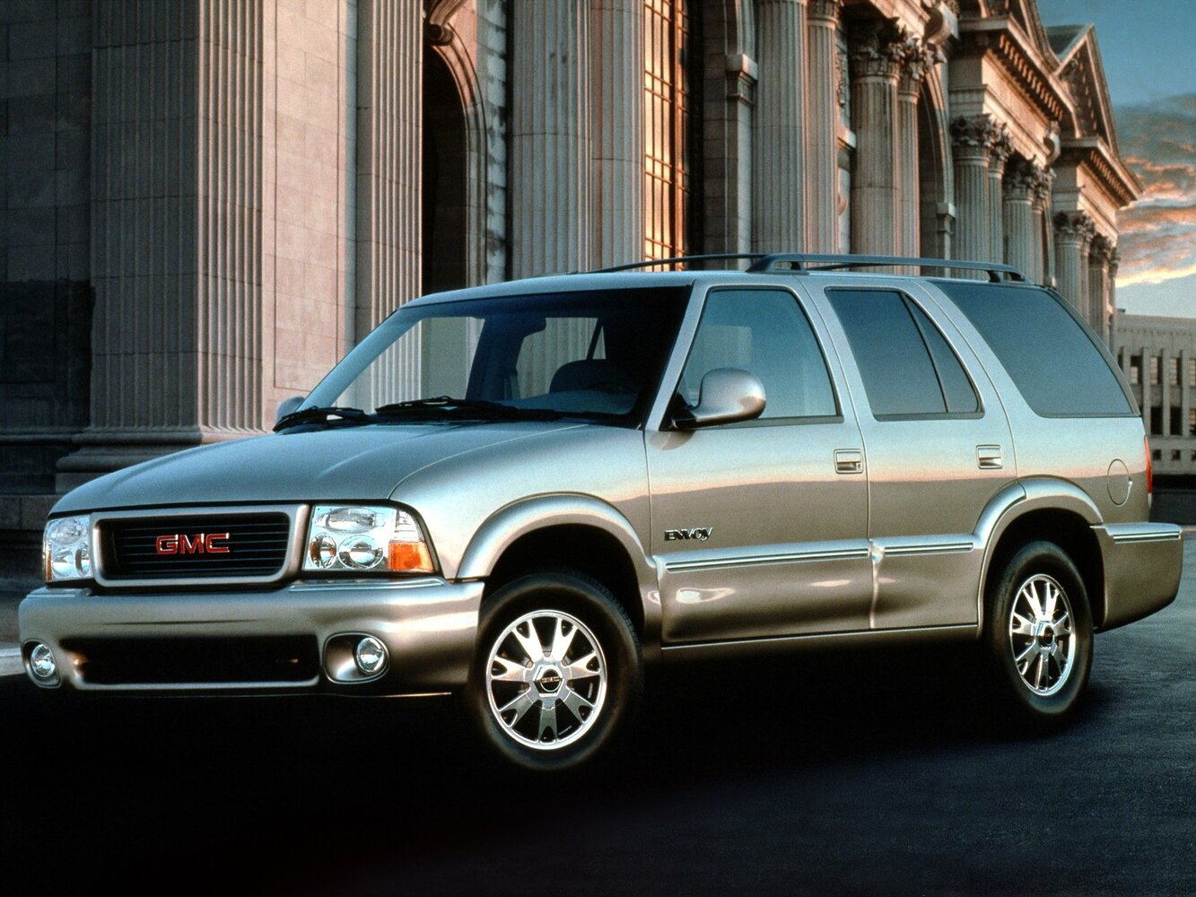 GMC Envoy I(GMT330) (1997–2000) · 4.3 AT (192 л.с.) 4WD