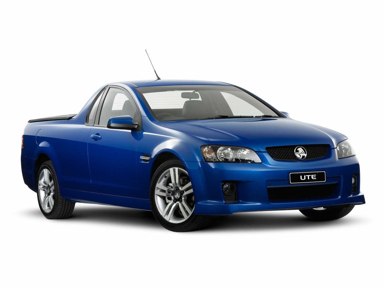 Holden UTE IV (2006–2013) · SS 6.0 MT (367 л.с.)