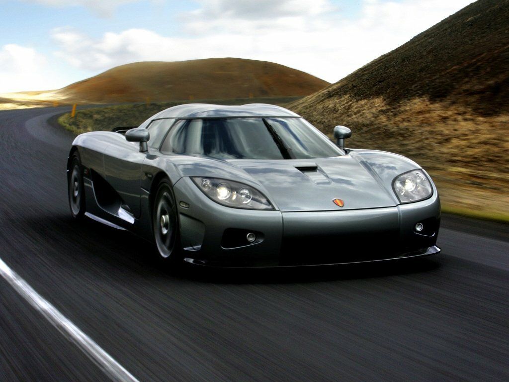 Koenigsegg CCX (2006–2010) · CCXR Trevita 4.8 MT (1018 л.с.)