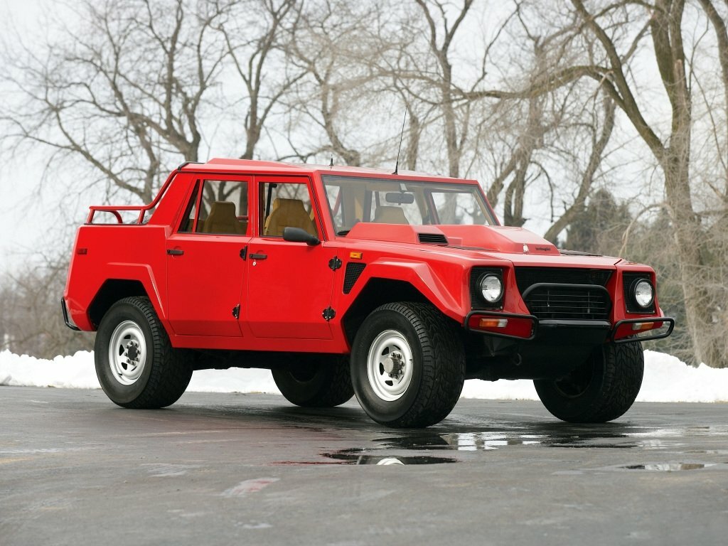 Lamborghini LM002 (1986–1993) · 5.2 MT (455 л.с.) 4WD