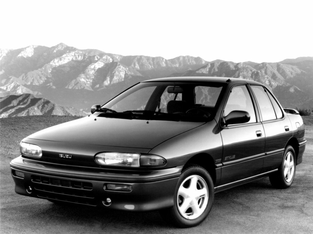 Isuzu Stylus (1990–1993) · 1.6 MT (95 л.с.)