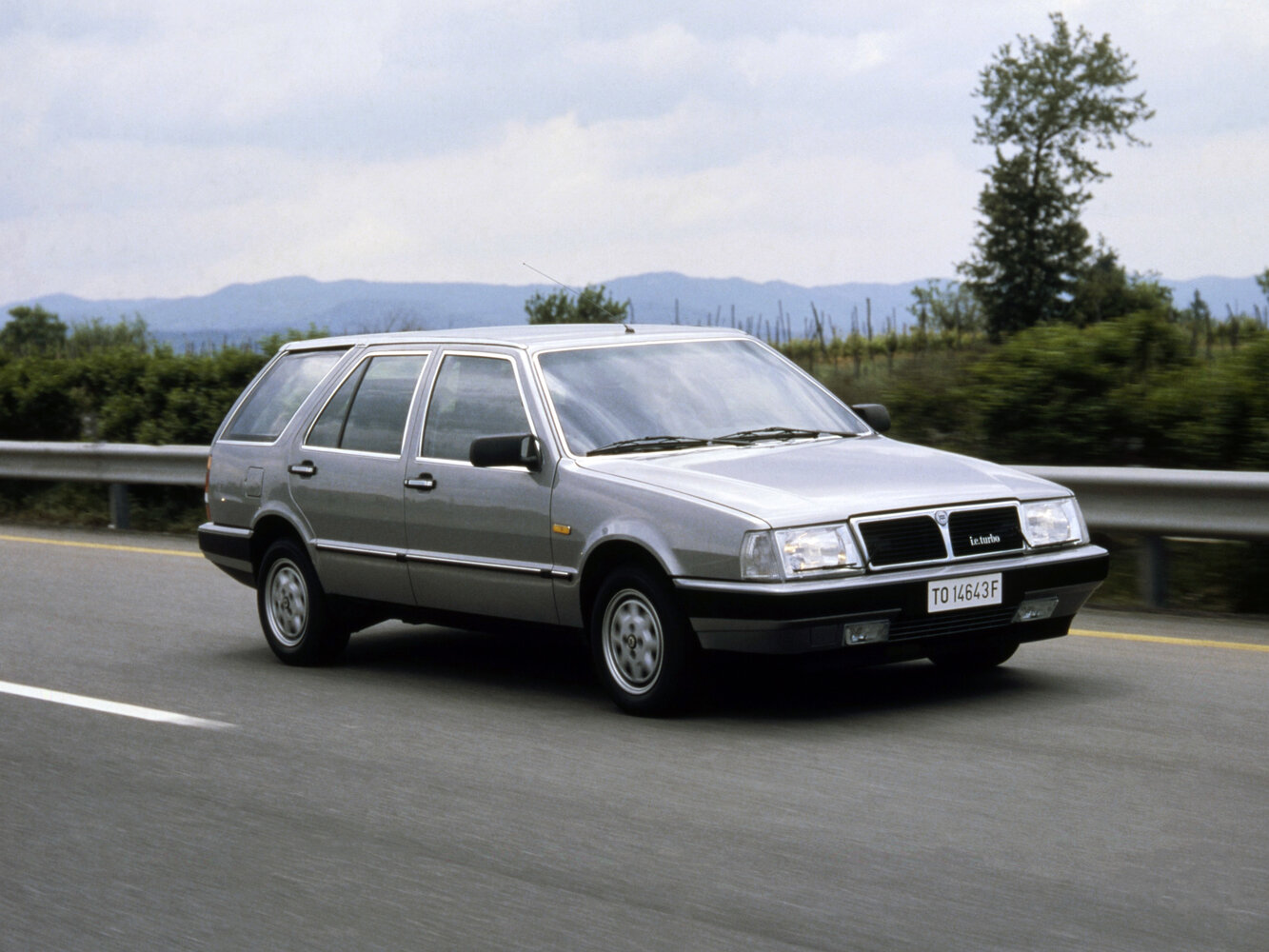 Lancia Thema I (1984–1994) · 2.0 AT (152 л.с.)