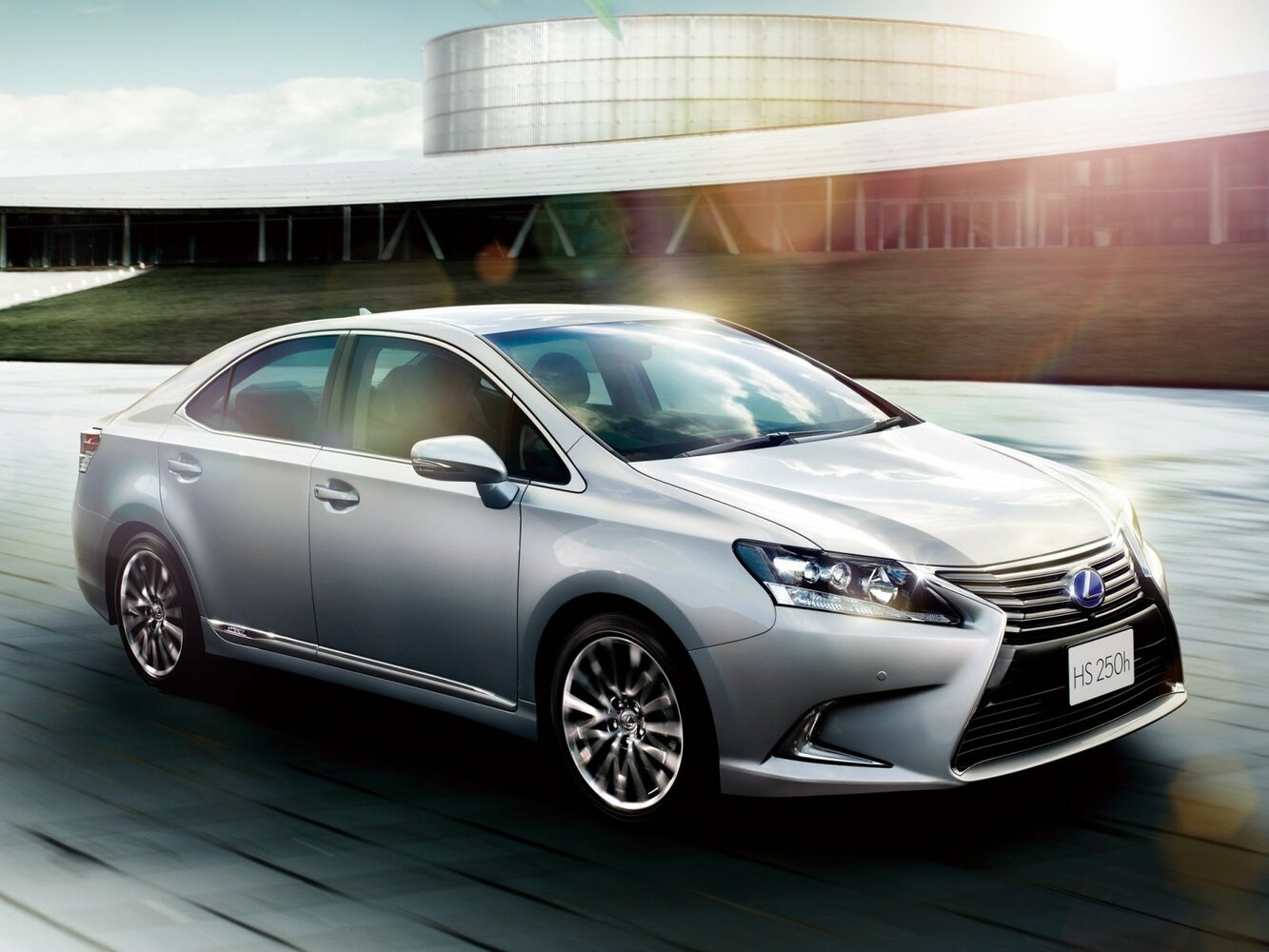 Lexus HS I Рестайлинг (2013–2018) · 250h 2.4hyb CVT (147 л.с.)