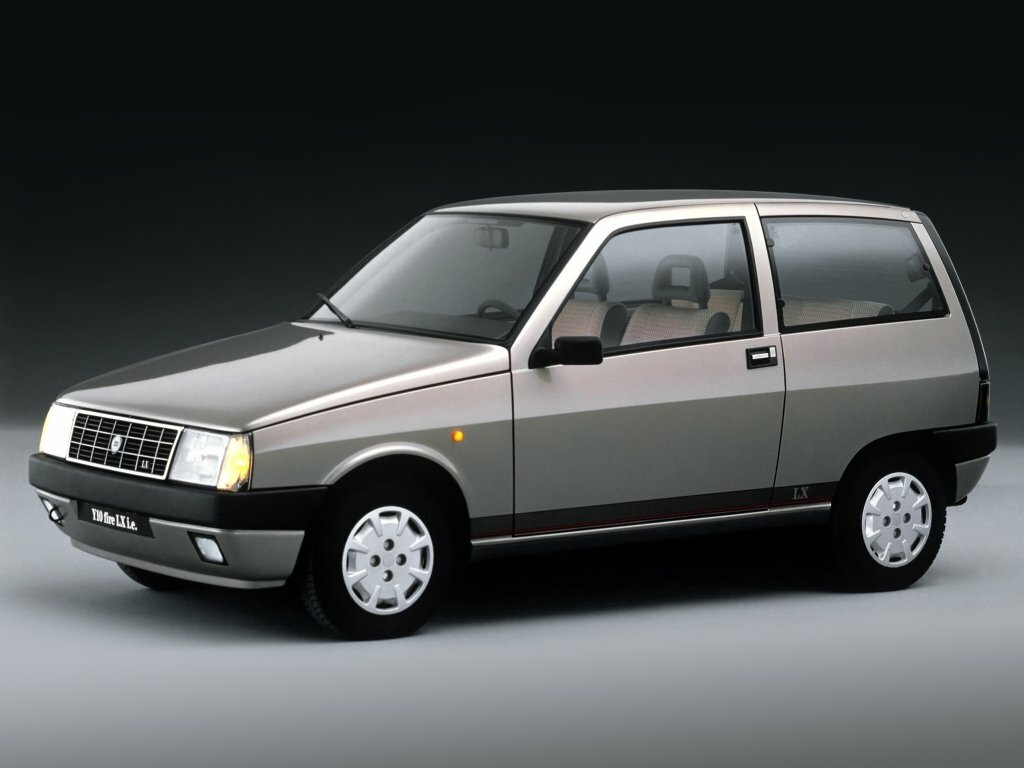 Lancia Y10 (1985–1995) · 1.0 MT (45 л.с.) 4WD
