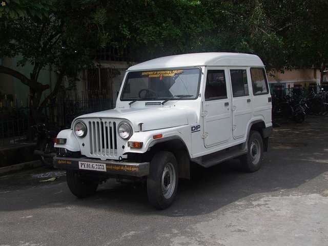 Mahindra Commander (1990–2013) · 2.1d AT (62 л.с.) 4WD