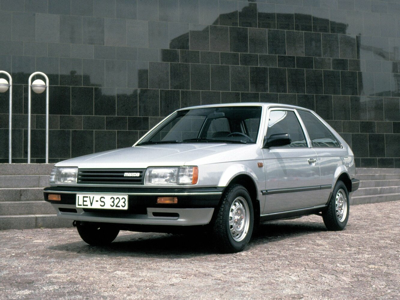 Mazda 323 III (BF) (1985–1993) · GT 1.6 AT (140 л.с.) 4WD