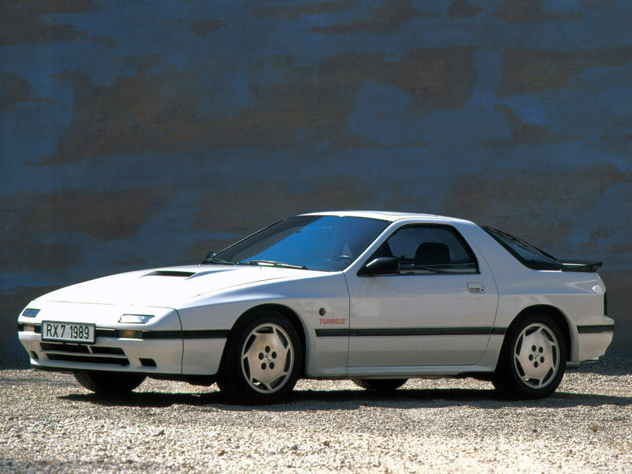 Mazda RX-7 II (FC) (1985–1992) · 1.3 AT (150 л.с.)