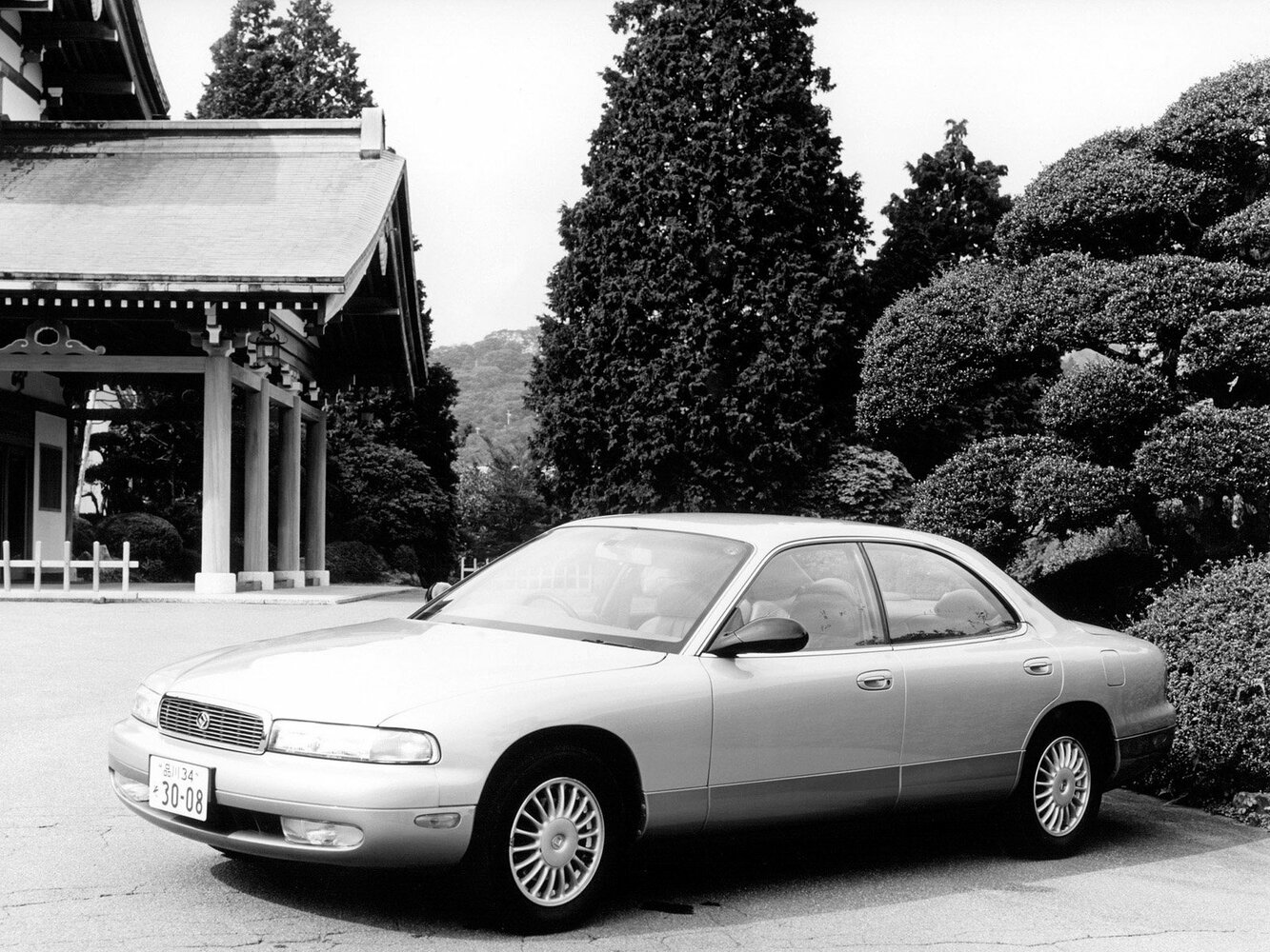 Mazda Efini MS-8 (1992–1997) · 2.5 AT (200 л.с.)