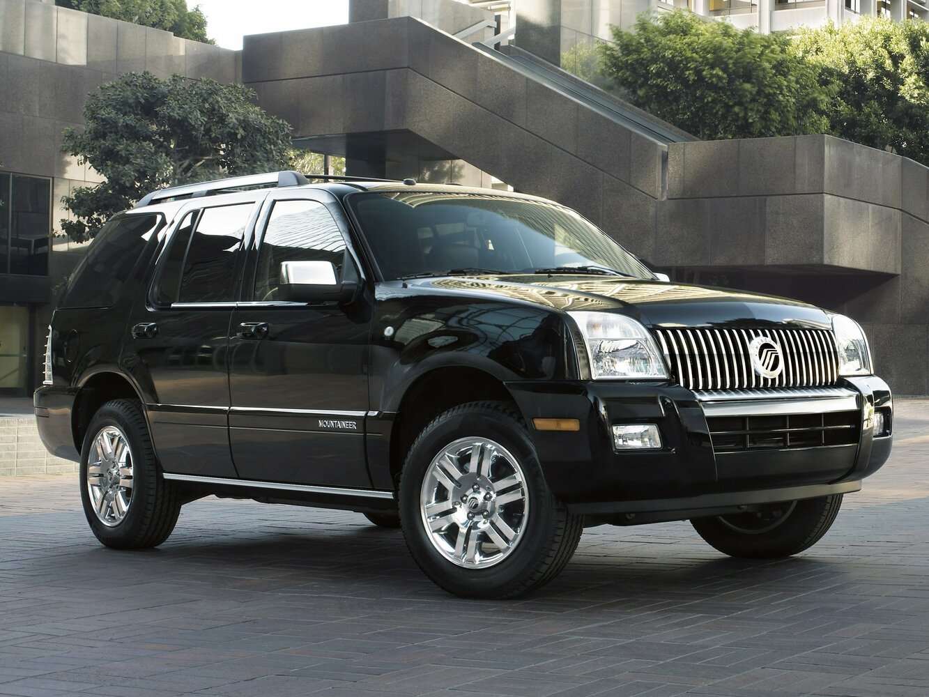 Mercury Mountaineer III (2005–2010) · 4.6 AT (295 л.с.)