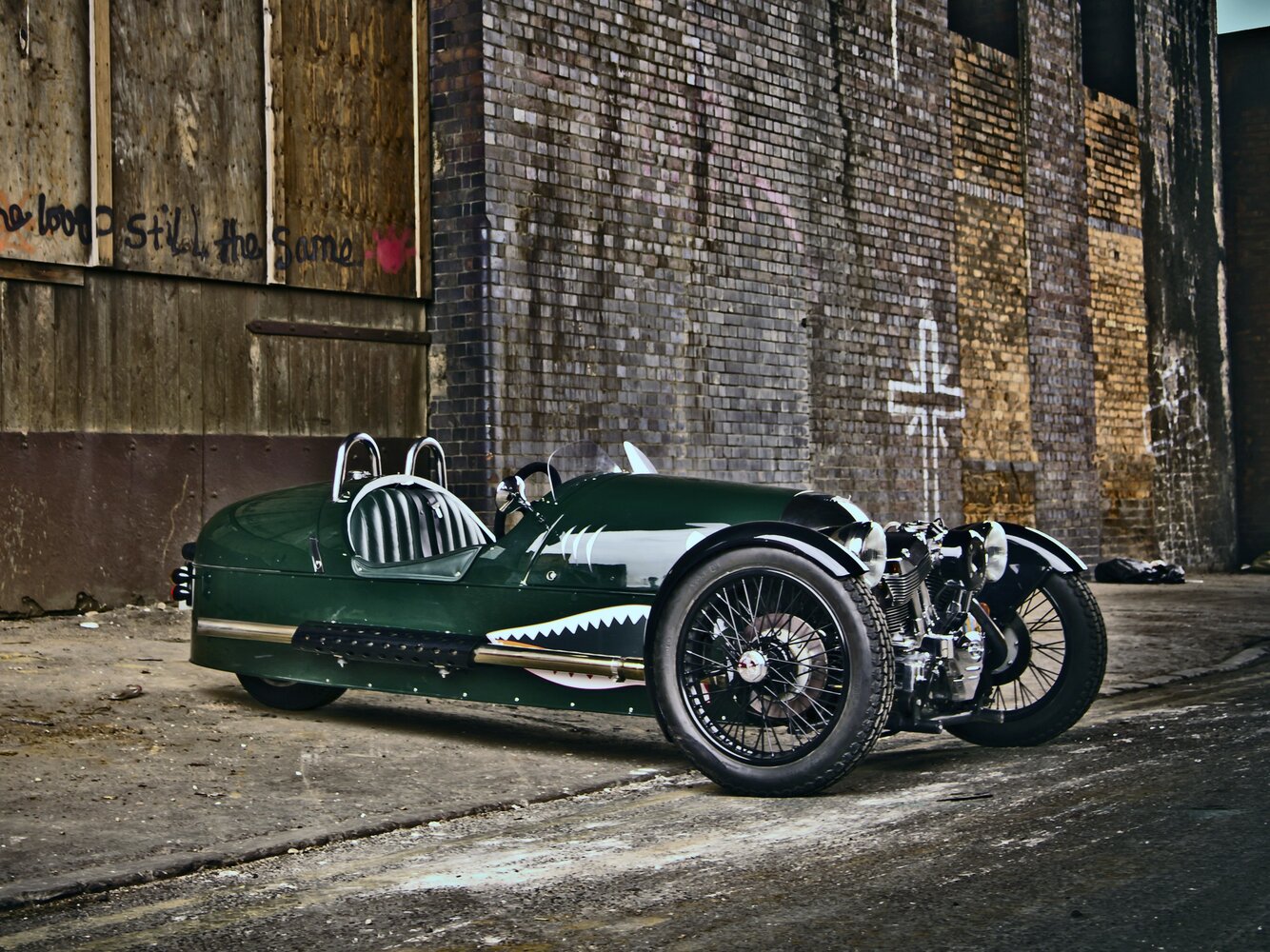 Morgan 3 Wheeler (2011–2021) · 2.0 MT (83 л.с.)